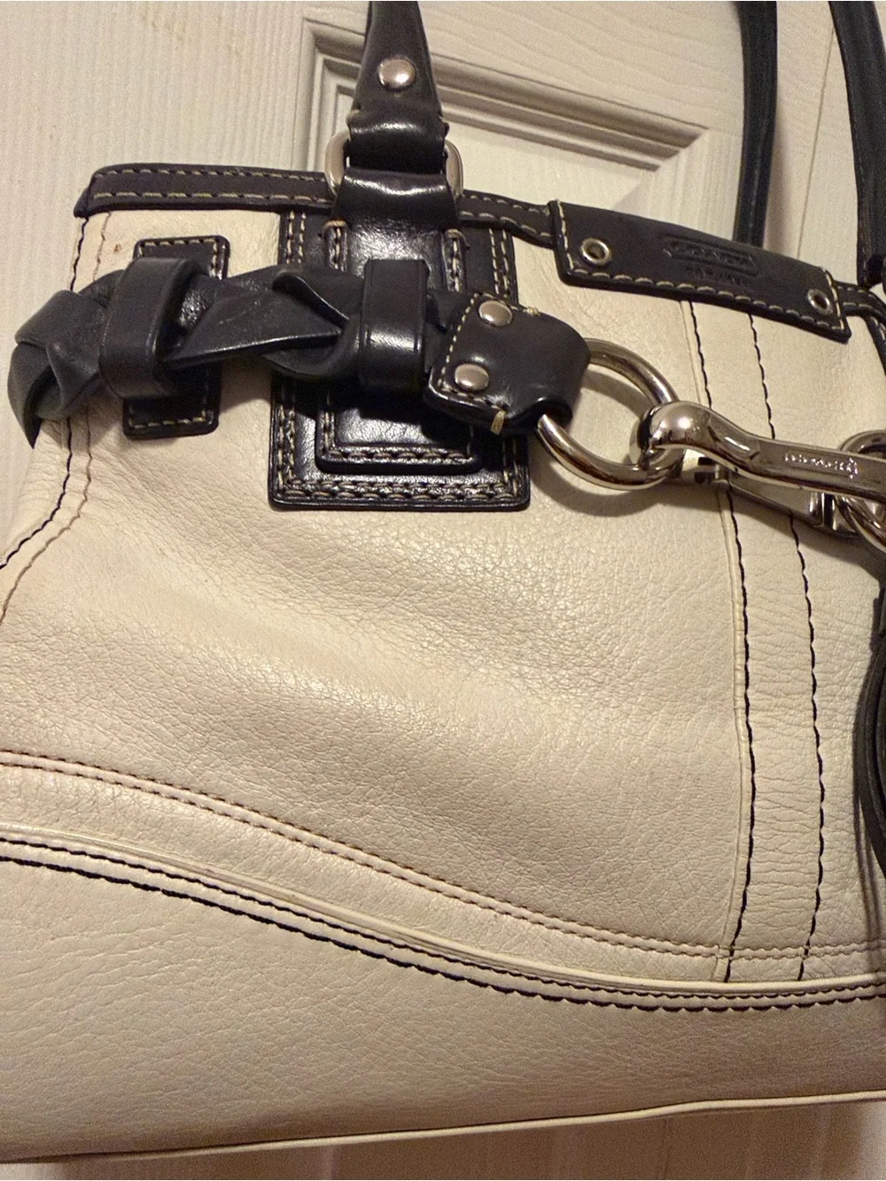 Send offers! Best offer accepted Vintage Coach Two-Tone Cream and Black Leather